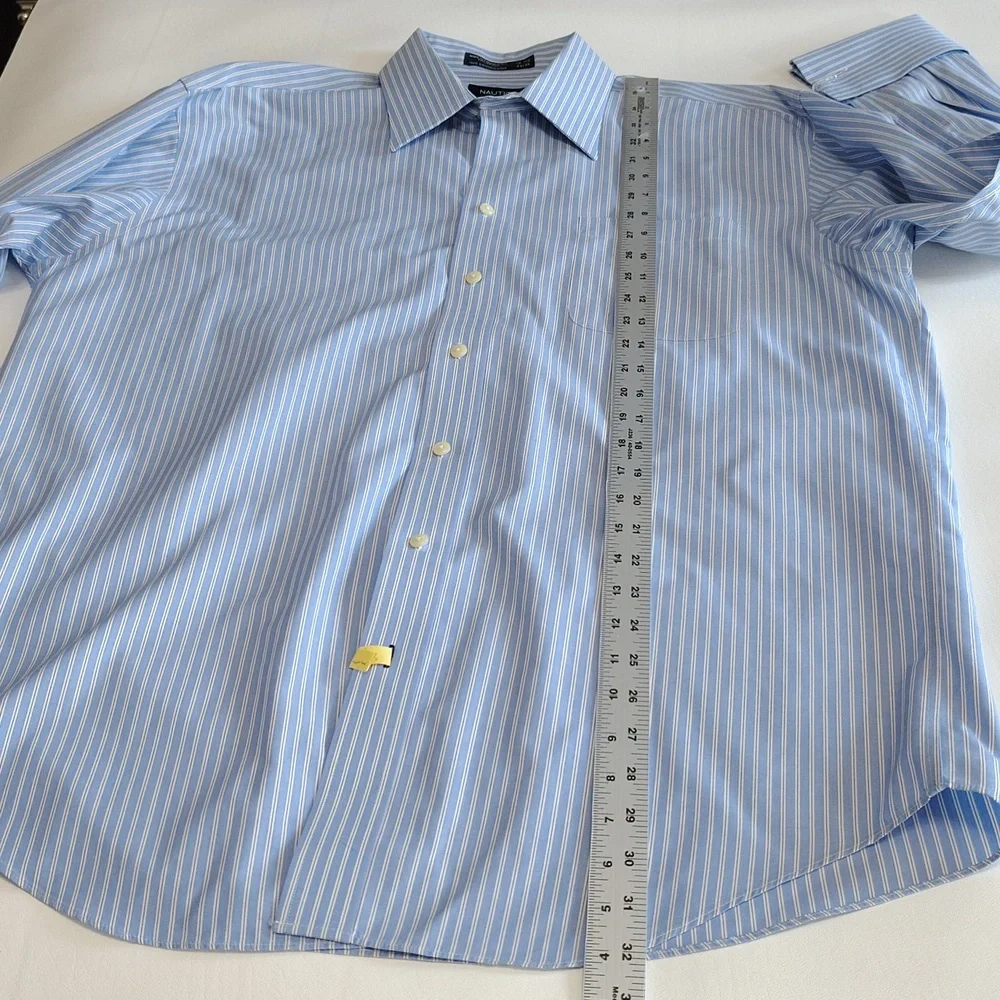 Nautica Dress Shirt Size 16 1/2 34/35. No Iron Cotton Office Professional Blue